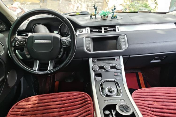 Used Land Rover Range Evoque 2015 2.0T 5-Door Luxury Edition Center Console