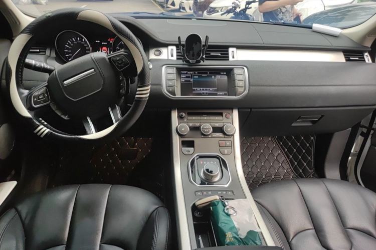 Used Land Rover Range Evoque 2015 2.0T Five-Door Fashion Edition Center Console