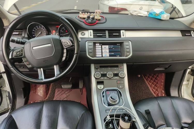 Used Land Rover Range Evoque 2015 2.0T Five-Door Zhiyao Edition Center Console