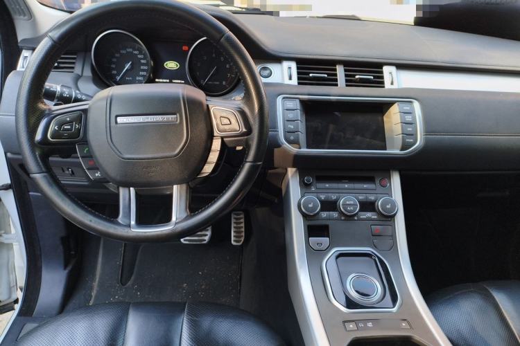Used Land Rover Range Evoque 2015 2.0T 5-Door Ignite Edition Center Console