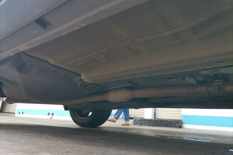 Used Land Rover Range Evoque 2015 2.0T Five-Door Zhiyao Edition Chassis Front Right
