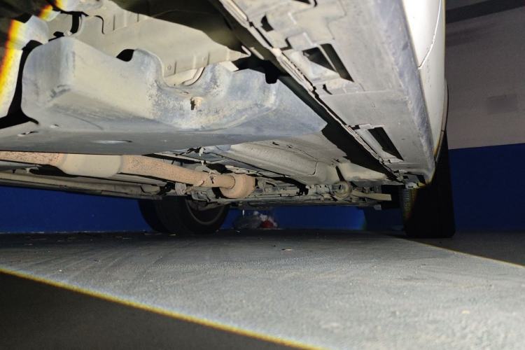 Used Land Rover Range Evoque 2015 2.0T 5-Door Ignite Edition Chassis Rear Right