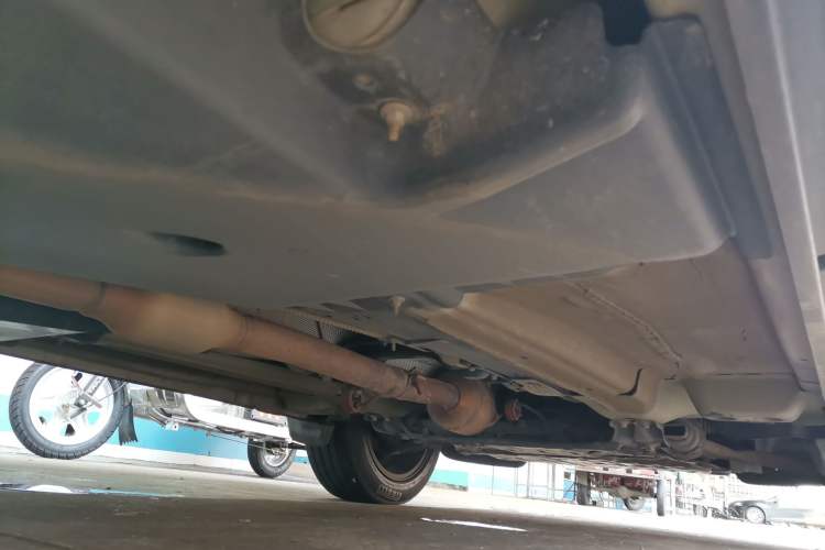 Used Land Rover Range Evoque 2015 2.0T Five-Door Zhiyao Edition Chassis Rear Right