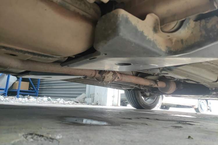 Used Land Rover Range Evoque 2015 2.0T Five-Door Zhiyao Edition Chassis Rear Right