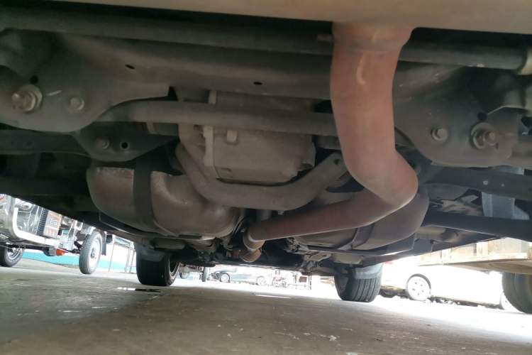 Used Land Rover Range Evoque 2015 2.0T Five-Door Zhiyao Edition Chassis Rear