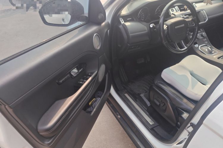Used Land Rover Range Evoque 2015 2.0T 5-Door Ignite Edition Driver Seat