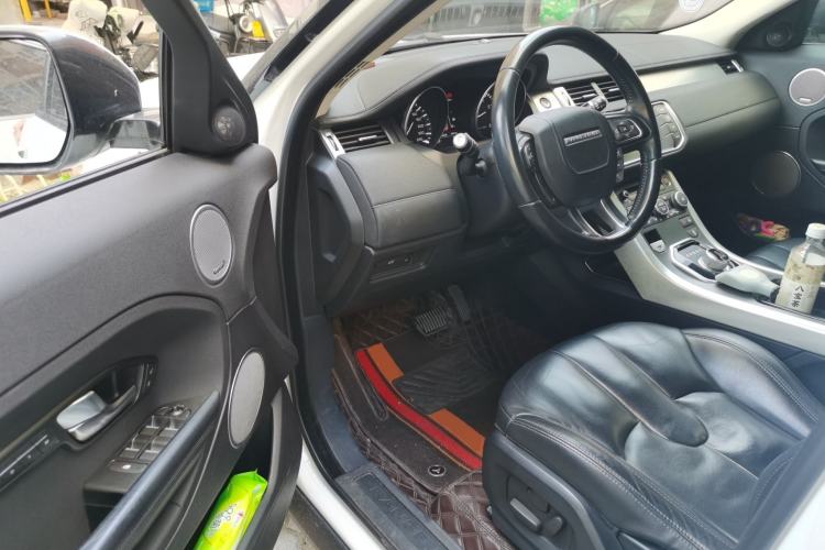 Used Land Rover Range Evoque 2015 2.0T Five-Door Zhiyao Edition Driver Seat