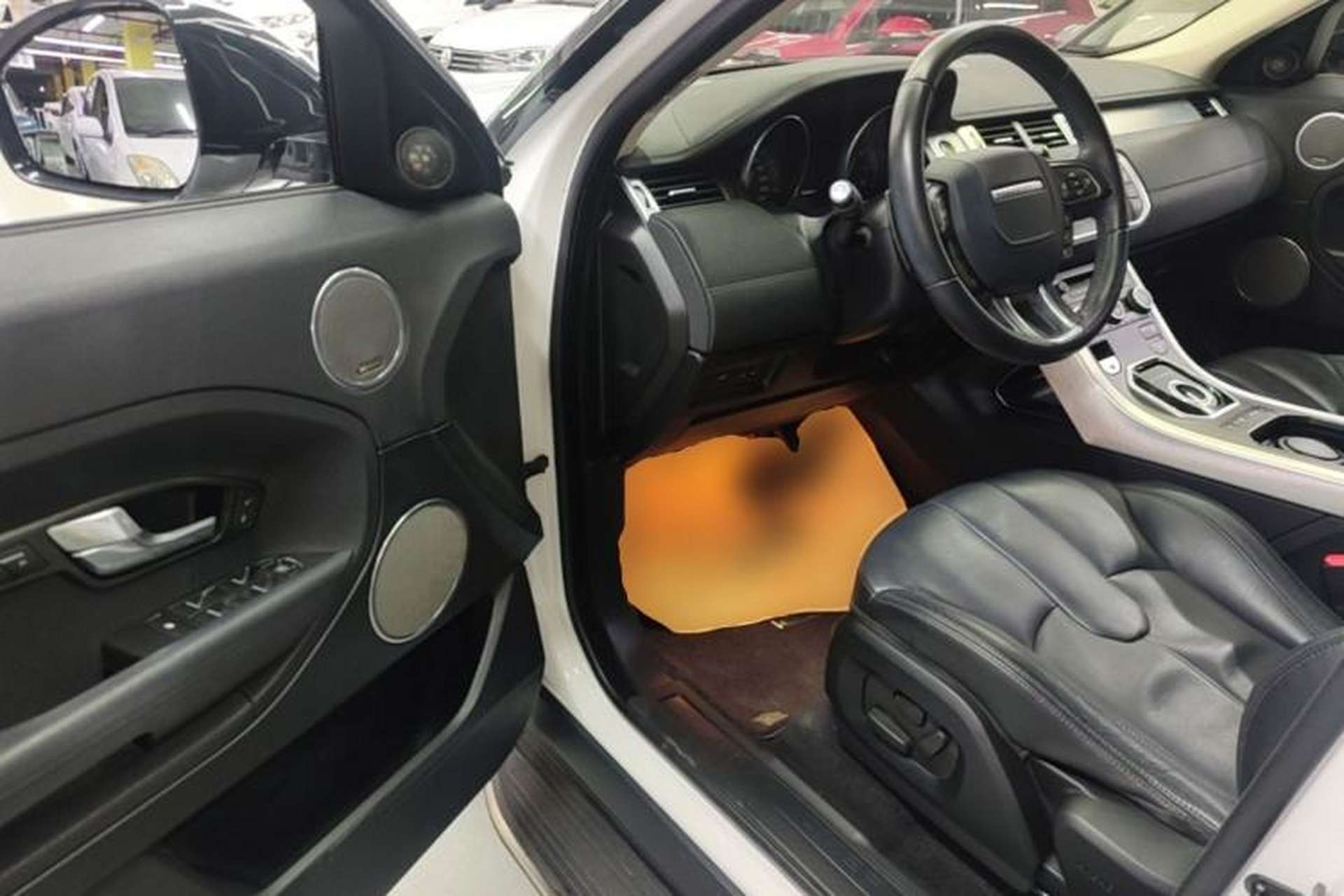 Used Land Rover Range Evoque 2015 2.0T Five-Door Zhiyao Edition Driver Seat