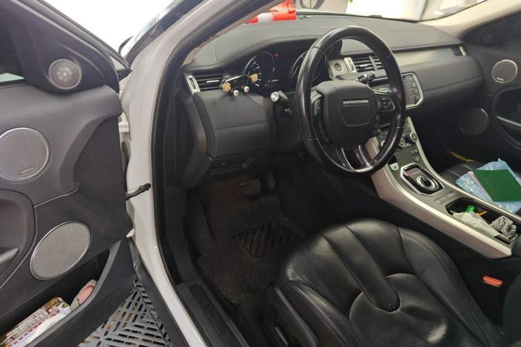 Used Land Rover Range Evoque 2015 2.0T Five-Door Zhiyao Edition Driver Seat
