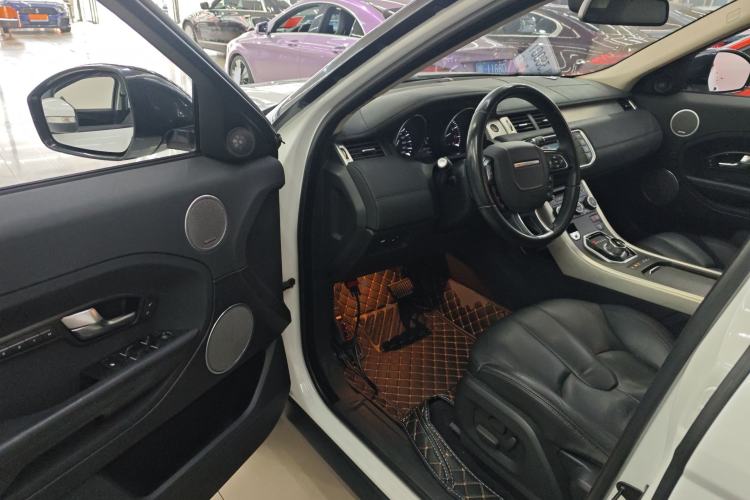 Used Land Rover Range Evoque 2015 2.0T Five-Door Zhiyao Edition Driver Seat