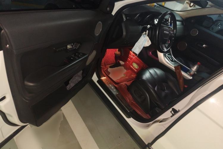 Used Land Rover Range Evoque 2015 2.0T Five-Door Zhiyao Edition Driver Seat