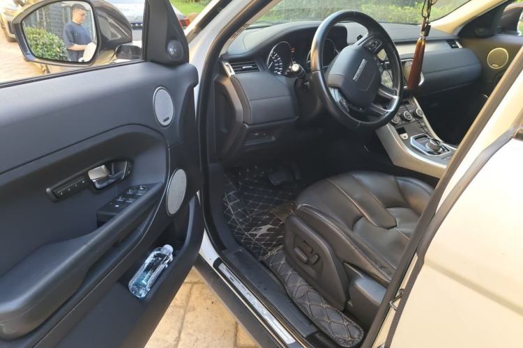 Used Land Rover Range Evoque 2015 2.0T Five-Door Zhiyao Edition Driver Seat