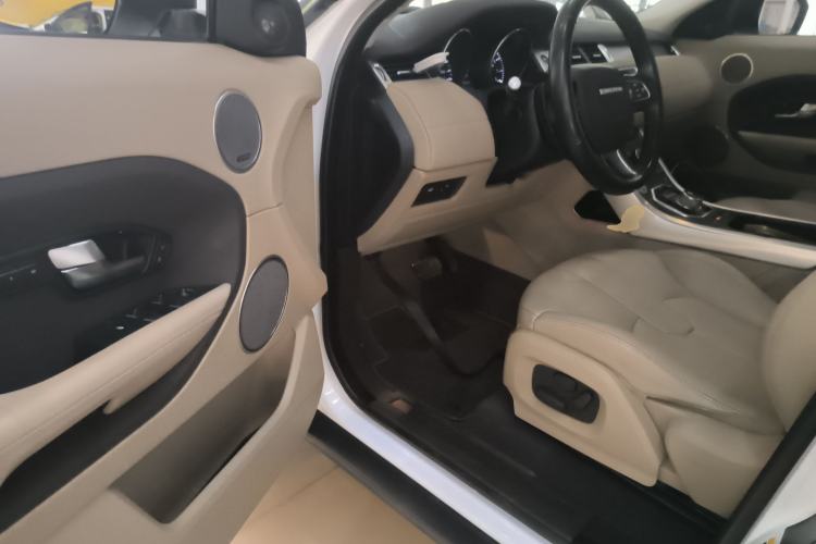 Used Land Rover Range Evoque 2015 2.0T Five-Door Zhiyao Edition Driver Seat