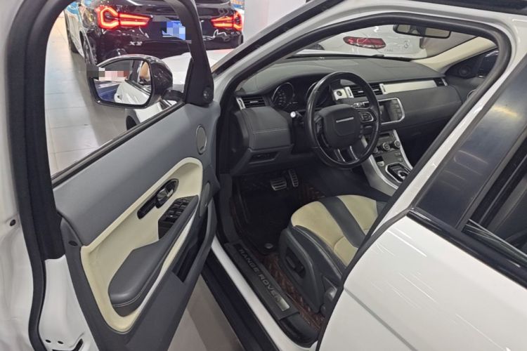 Used Land Rover Range Evoque 2015 2.0T Five-Door Sporty Edition Driver Seat
