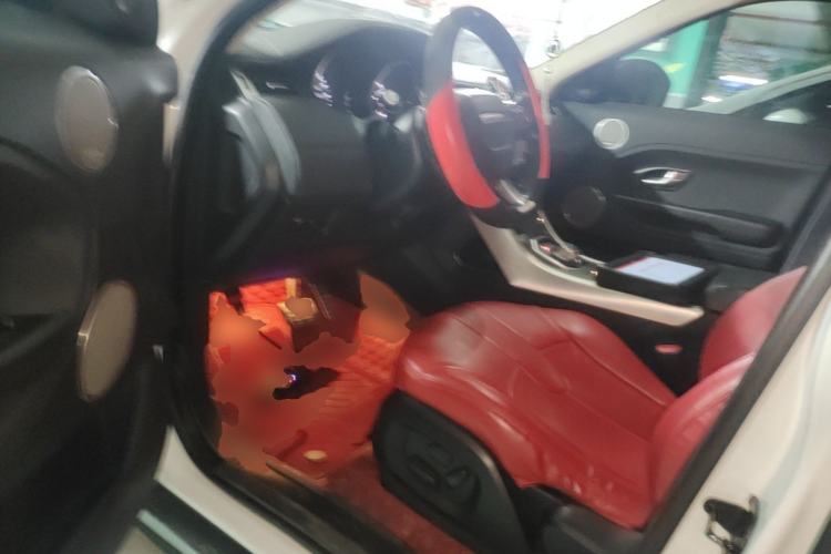 Used Land Rover Range Evoque 2015 2.0T Five-Door Zhiyao Edition Driver Seat
