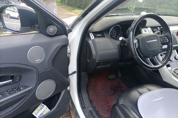 Used Land Rover Range Evoque 2015 2.0T Five-Door Zhiyao Edition Driver Seat