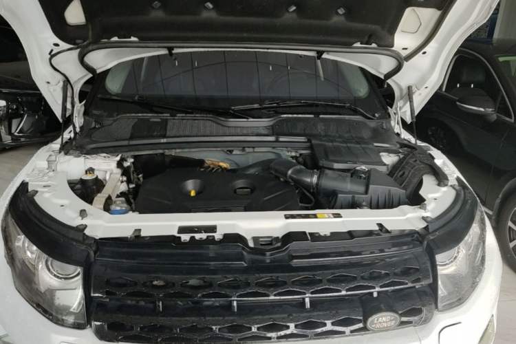 Used Land Rover Range Evoque 2015 2.0T Five-Door Sporty Edition Engine Bay