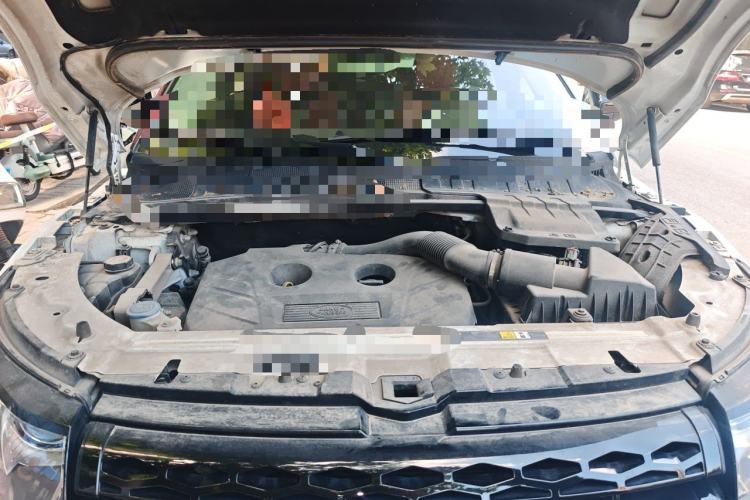 Used Land Rover Range Evoque 2015 2.0T 5-Door Ignite Edition Engine Bay