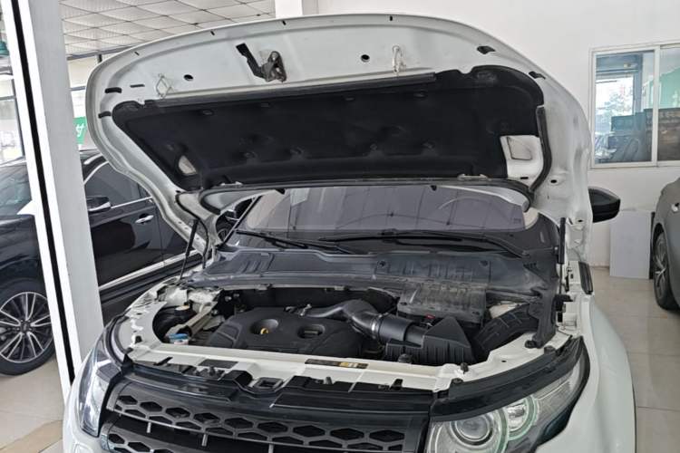Used Land Rover Range Evoque 2015 2.0T Five-Door Sporty Edition Engine Bay