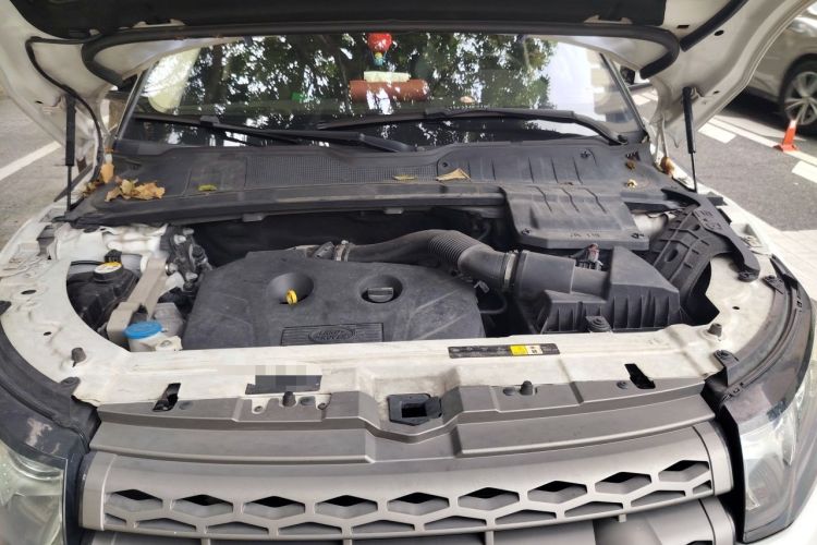 Used Land Rover Range Evoque 2015 2.0T Five-Door Fashion Edition Engine Bay