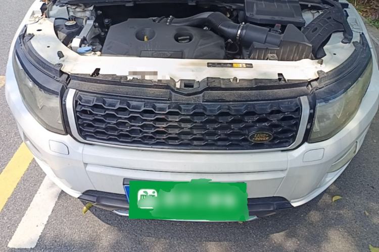 Used Land Rover Range Evoque 2015 2.0T Five-Door Zhiyao Edition Engine Bay