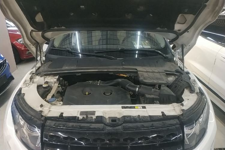 Used Land Rover Range Evoque 2015 2.0T 5-Door Ignite Edition Engine Bay