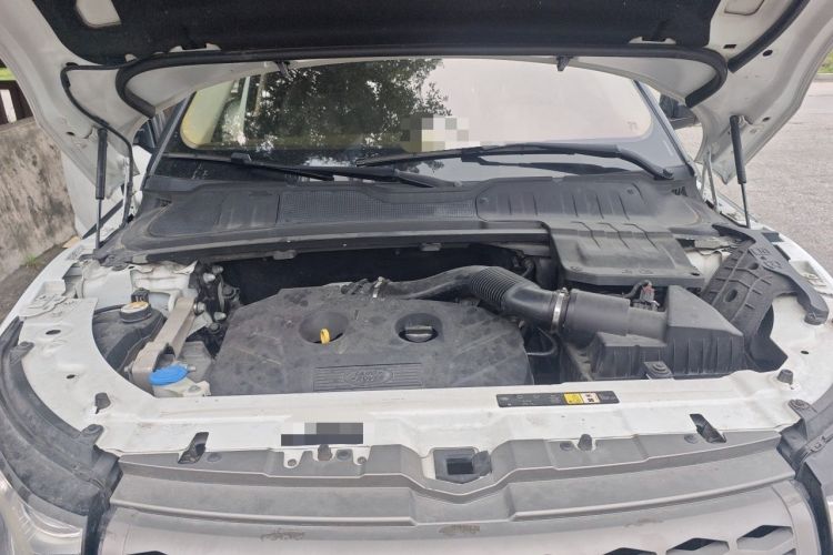 Used Land Rover Range Evoque 2015 2.0T Five-Door Fashion Edition Engine Bay