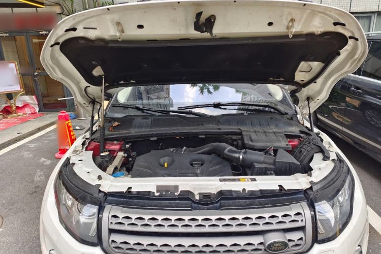 Used Land Rover Range Evoque 2015 2.0T Five-Door Zhiyao Edition Engine Bay