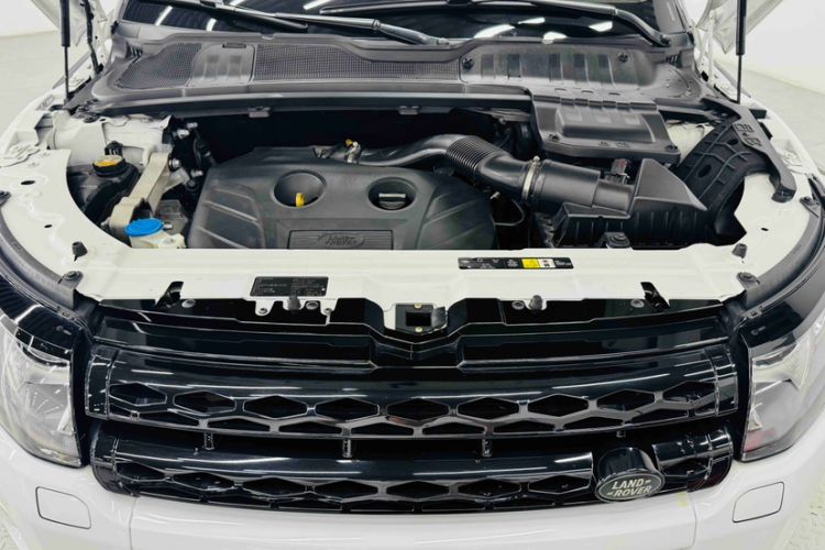 Used Land Rover Range Evoque 2015 2.0T Five-Door Sporty Edition Engine Bay