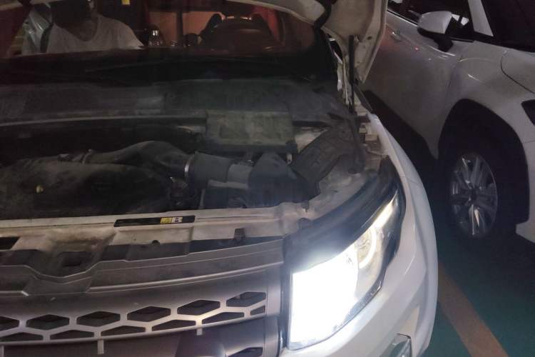 Used Land Rover Range Evoque 2015 2.0T Five-Door Fashion Edition Engine Bay Left