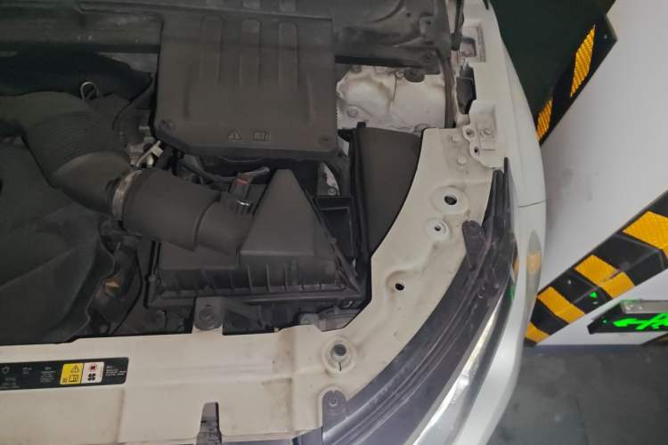 Used Land Rover Range Evoque 2015 2.0T Five-Door Enjoyment Edition Engine Bay Left