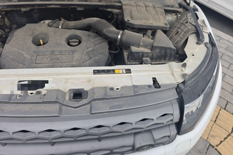 Used Land Rover Range Evoque 2015 2.0T Five-Door Zhiyao Edition Engine Bay Left