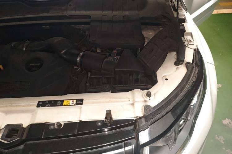 Used Land Rover Range Evoque 2015 2.0T Five-Door Sporty Edition Engine Bay Left