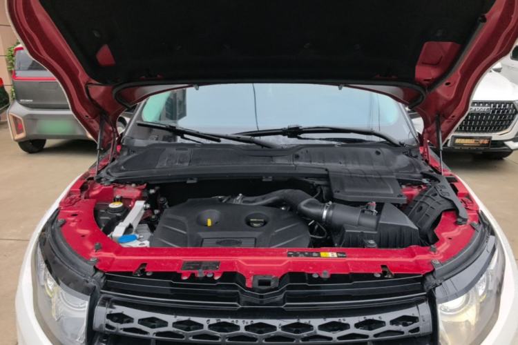 Used Land Rover Range Evoque 2015 2.0T Five-Door Zhiyao Edition Engine Bay