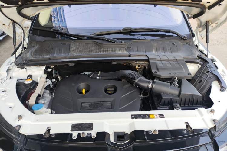 Used Land Rover Range Evoque 2015 2.0T Five-Door Fashion Edition Engine Bay