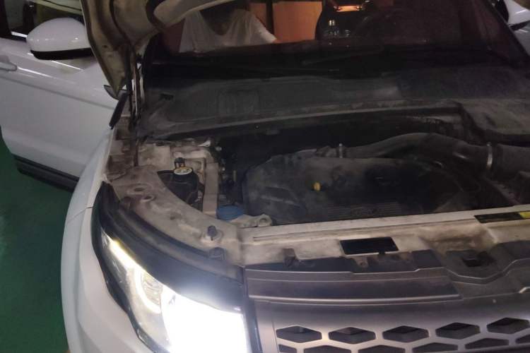 Used Land Rover Range Evoque 2015 2.0T Five-Door Fashion Edition Engine Bay Right