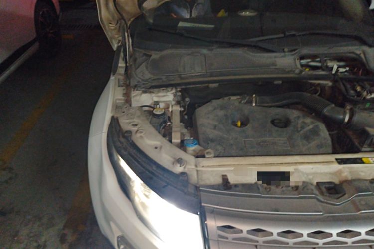 Used Land Rover Range Evoque 2015 2.0T Five-Door Fashion Edition Engine Bay Right