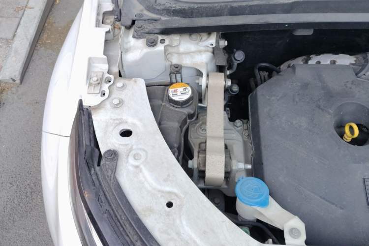 Used Land Rover Range Evoque 2015 2.0T Five-Door Fashion Edition Engine Bay Right