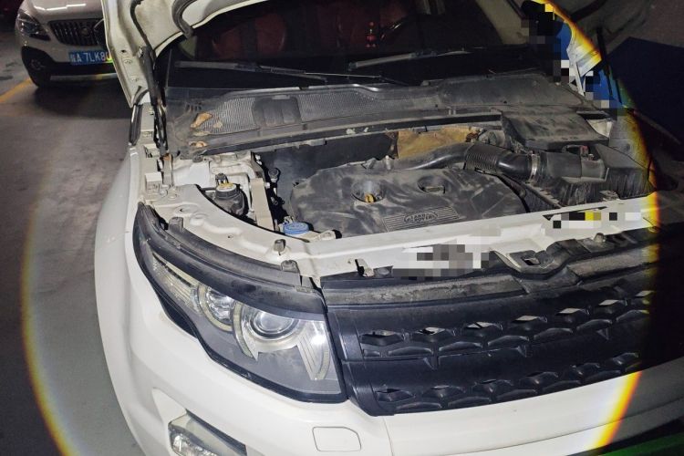 Used Land Rover Range Evoque 2015 2.0T 5-Door Ignite Edition Engine Bay Right