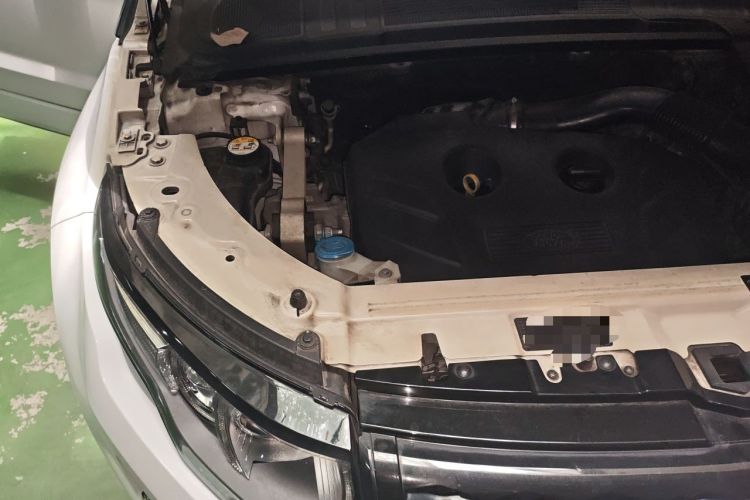 Used Land Rover Range Evoque 2015 2.0T Five-Door Sporty Edition Engine Bay Right