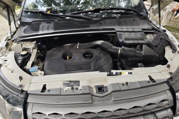 Used Land Rover Range Evoque 2015 2.0T 5-Door Luxury Edition Engine Bay