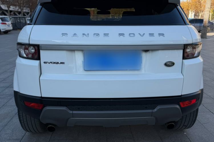 Used Land Rover Range Evoque 2015 2.0T 5-Door Luxury Edition Exterior 6