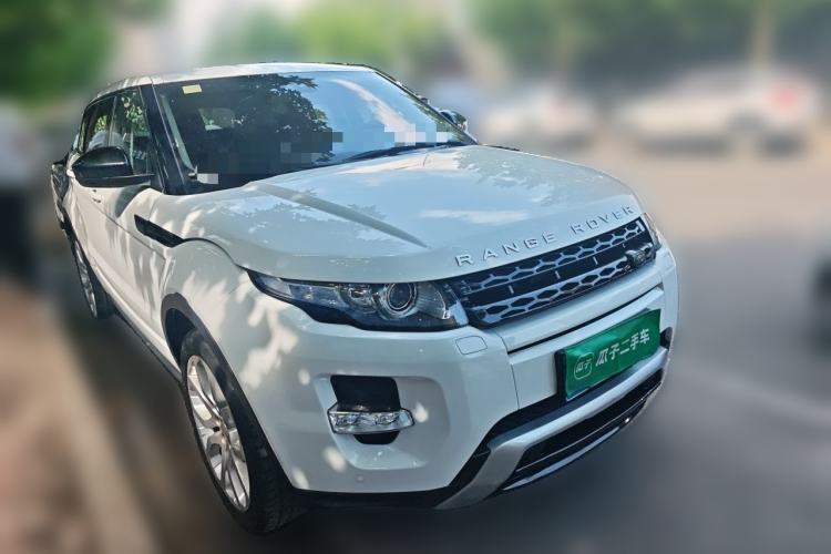 Used Land Rover Range Evoque 2015 2.0T 5-Door Ignite Edition Front Right 45 Deg