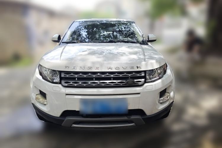 Used Land Rover Range Evoque 2015 2.0T 5-Door Luxury Edition Front