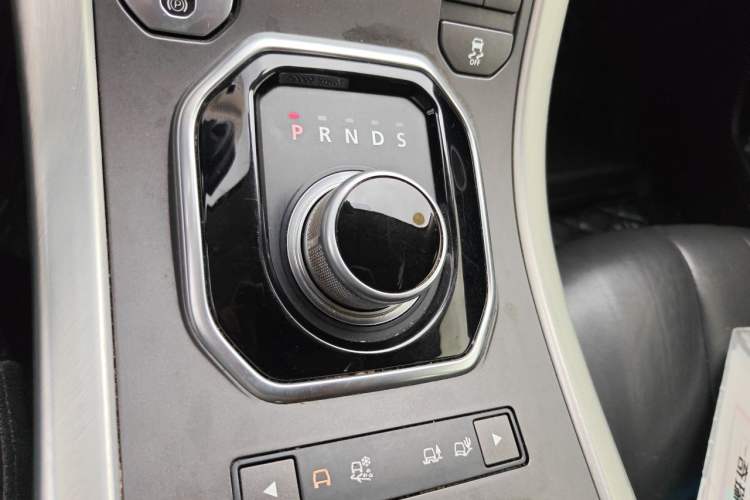 Used Land Rover Range Evoque 2015 2.0T Five-Door Fashion Edition Gear Lever