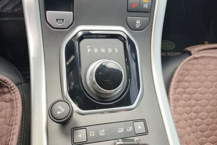 Used Land Rover Range Evoque 2015 2.0T 5-Door Luxury Edition Gear Lever