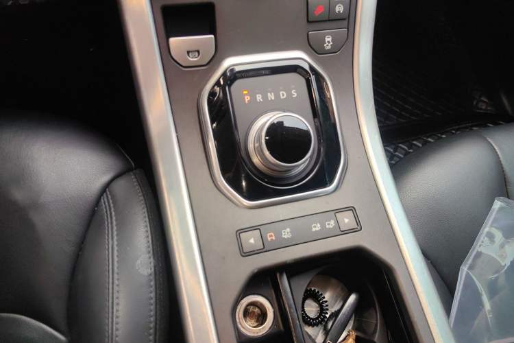 Used Land Rover Range Evoque 2015 2.0T Five-Door Fashion Edition Gear Lever