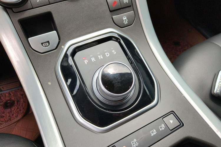 Used Land Rover Range Evoque 2015 2.0T Five-Door Fashion Edition Gear Lever