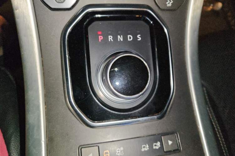 Used Land Rover Range Evoque 2015 2.0T Five-Door Enjoyment Edition Gear Lever