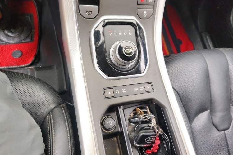Used Land Rover Range Evoque 2015 2.0T Five-Door Sporty Edition Gear Lever